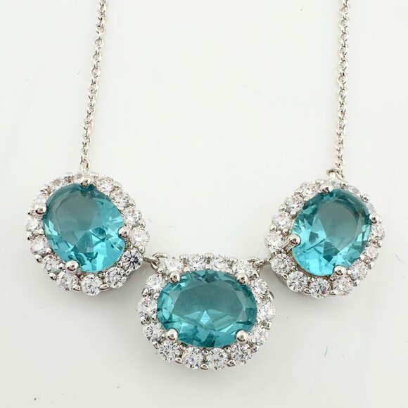 Shimmering 11.3 ct  Vivid Lab Created Blue Topaz Necklace - Picture 5 of 9